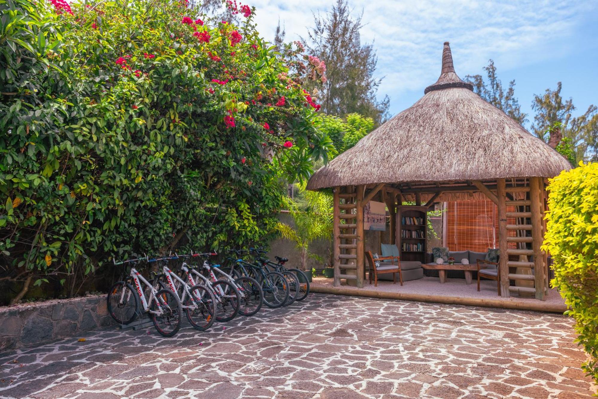 Seapoint Boutique Hotel (Adults Only) Pointe aux Canonniers Esterno foto