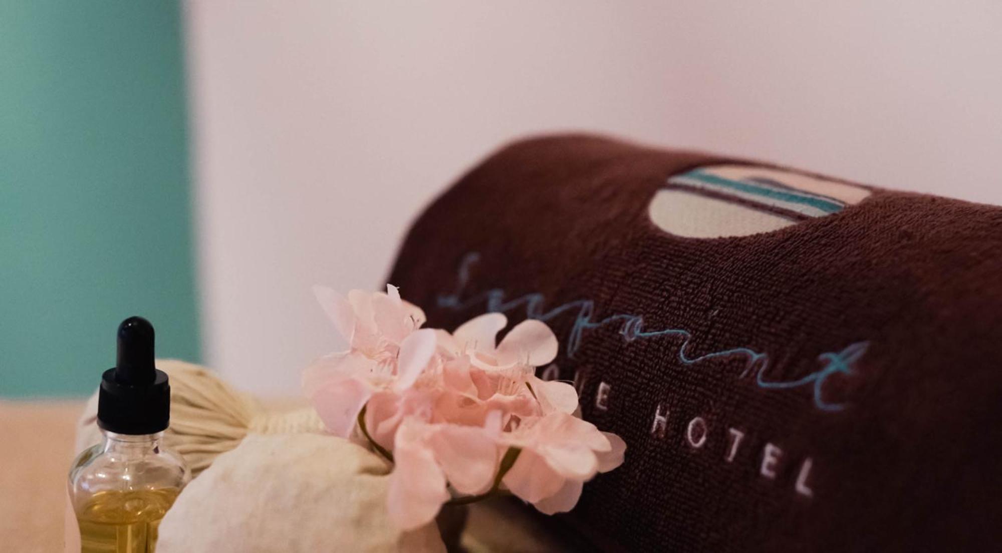 Seapoint Boutique Hotel (Adults Only) Pointe aux Canonniers Esterno foto